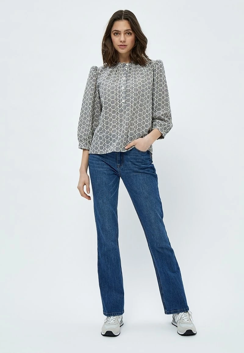 PEPPERCORN Femme DARLA Blouse Mid Blue 2 PEPPERCORN Femme DARLA Blouse Mid Blue – Image 2