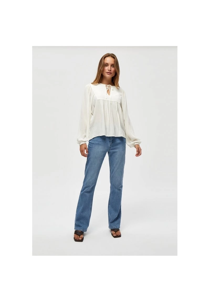 PEPPERCORN Femme DANEA Blouse Gardenia 2 PEPPERCORN Femme DANEA Blouse Gardenia – Image 2