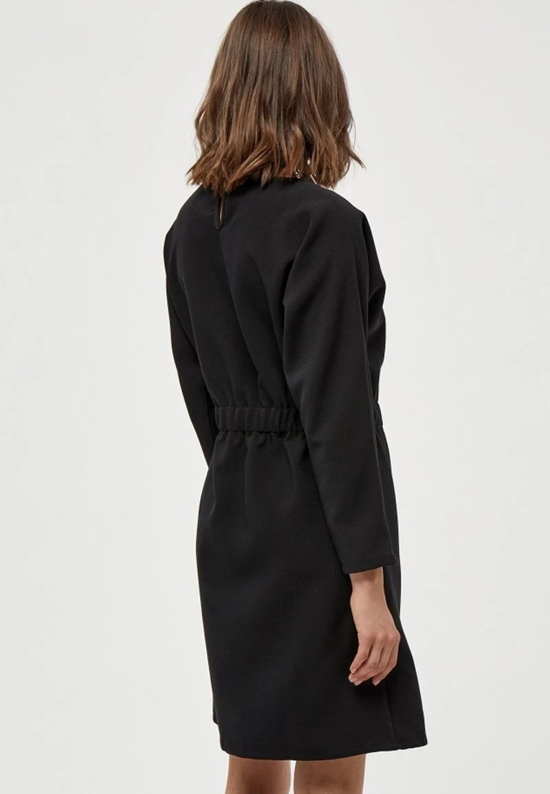 PEPPERCORN Femme Robe De Jour Black 3 PEPPERCORN Femme Robe De Jour Black – Image 3