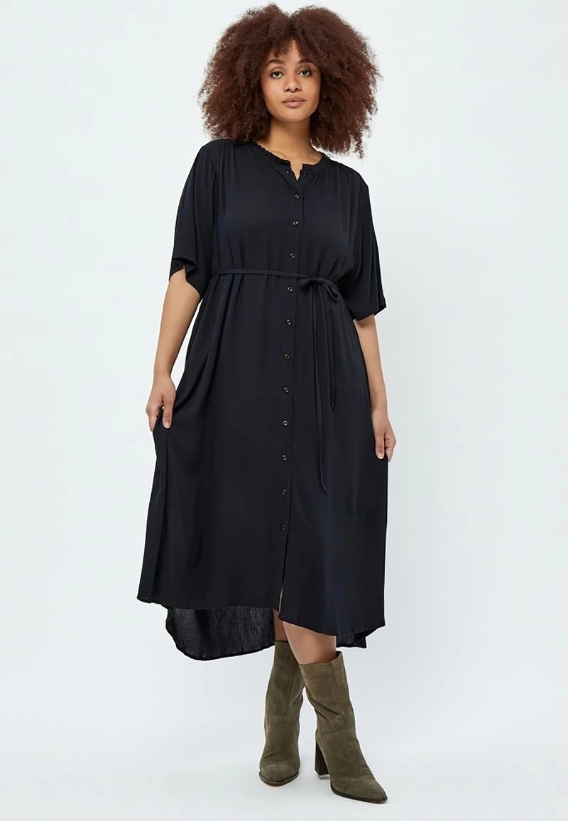 PEPPERCORN Femme DARCY CURVE Robe Chemise Black 1 PEPPERCORN Femme DARCY CURVE Robe Chemise Black