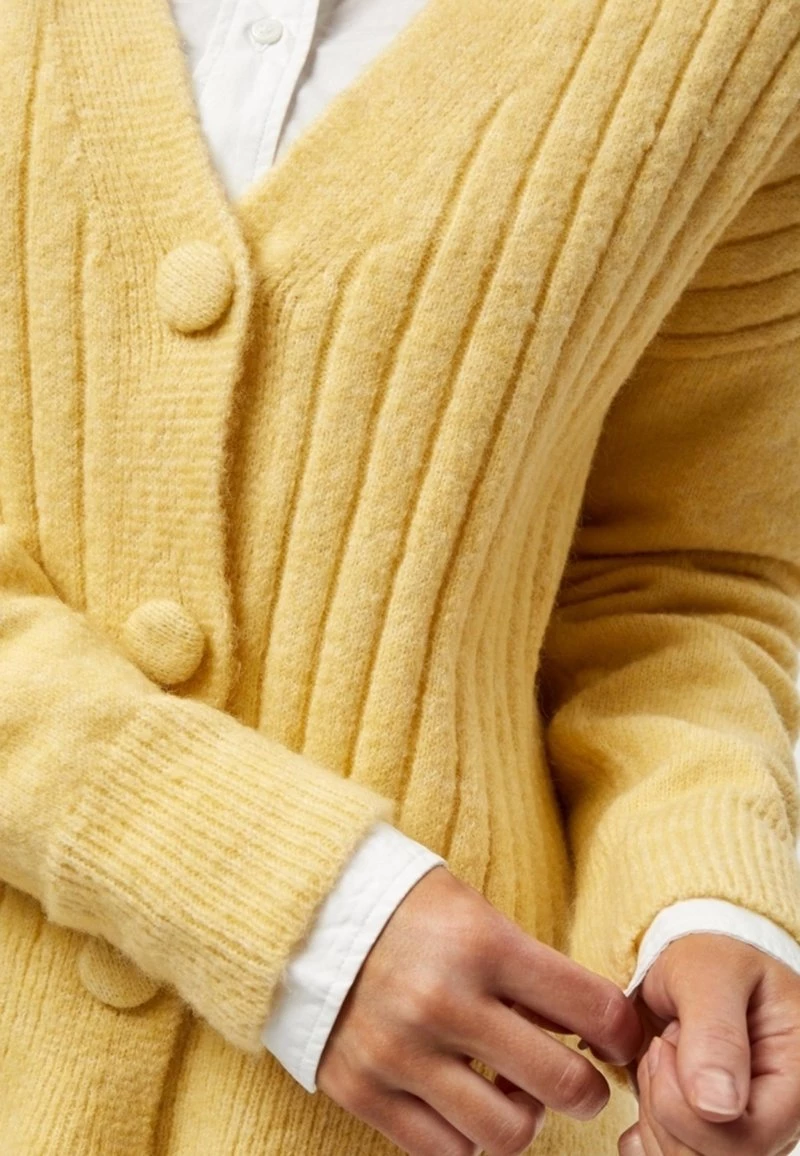 PEPPERCORN PENELOPE Gilet Pale Yellow Melange Femme 4 PEPPERCORN PENELOPE Gilet Pale Yellow Melange Femme – Image 4