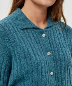 PEPPERCORN SCARLET Gilet Storm Blue Femme 7 PEPPERCORN SCARLET Gilet Storm Blue Femme -Promos PEPPERCORN Magasin 0e8cf95d14c14c0fb57f94b79aea6b51