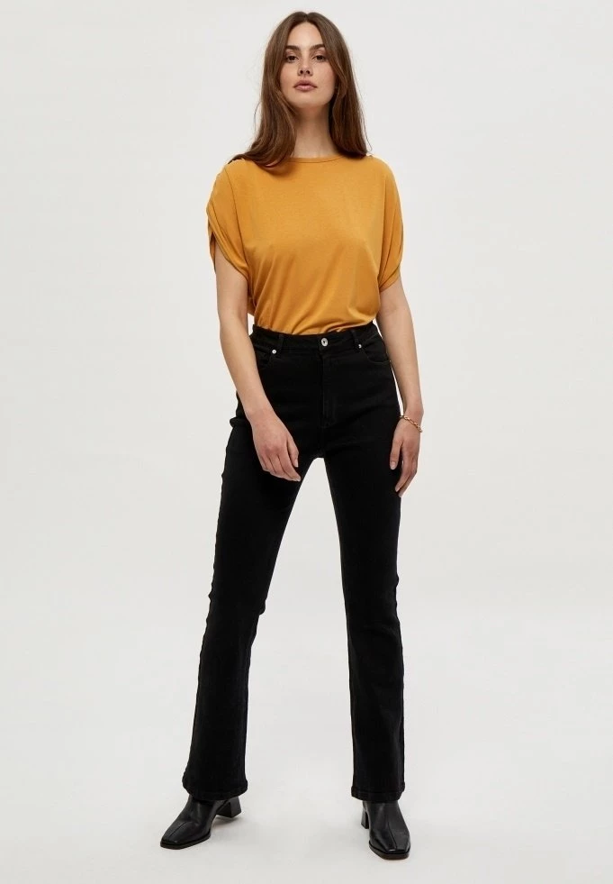 PEPPERCORN Femme LINDA Jean Flare Black 2 PEPPERCORN Femme LINDA Jean Flare Black – Image 2