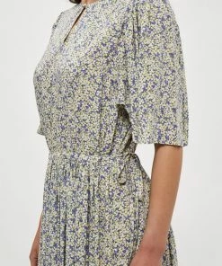 PEPPERCORN Femme BEA Robe De Jour Corsian Blue Pr 8 PEPPERCORN Femme BEA Robe De Jour Corsian Blue Pr -Promos PEPPERCORN Magasin 10536b627d2d4c789f1a128b579d76c0