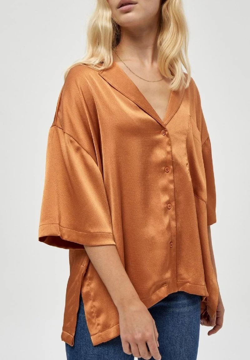 PEPPERCORN Femme ELOTTA Chemisier Ermine Brown 4 PEPPERCORN Femme ELOTTA Chemisier Ermine Brown – Image 4