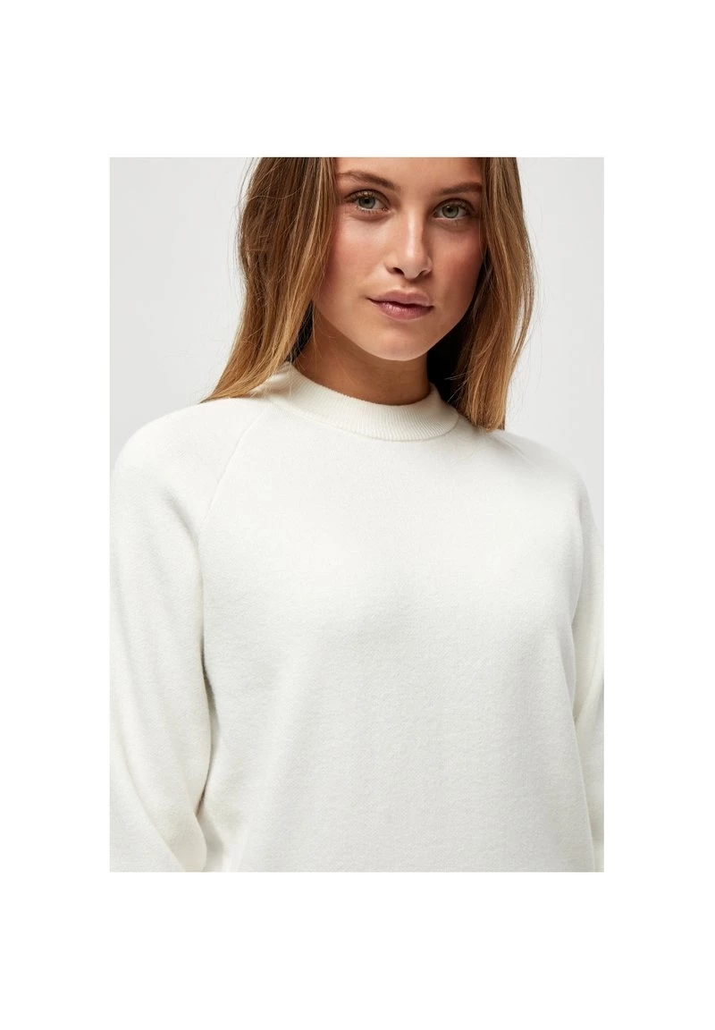 PEPPERCORN ROSALIA Pullover Cloud Dancer Femme 4 PEPPERCORN ROSALIA Pullover Cloud Dancer Femme – Image 4