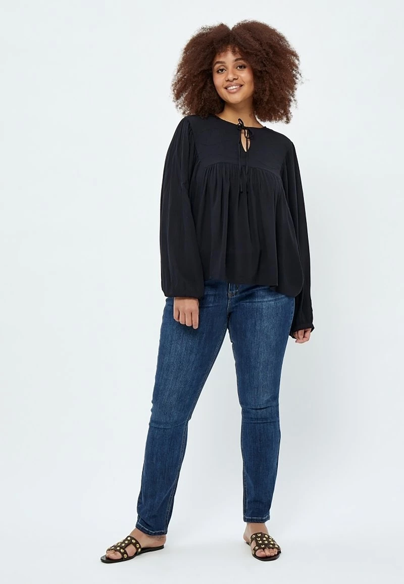 PEPPERCORN DANEA CURVE Blouse Black Femme 2 PEPPERCORN DANEA CURVE Blouse Black Femme – Image 2