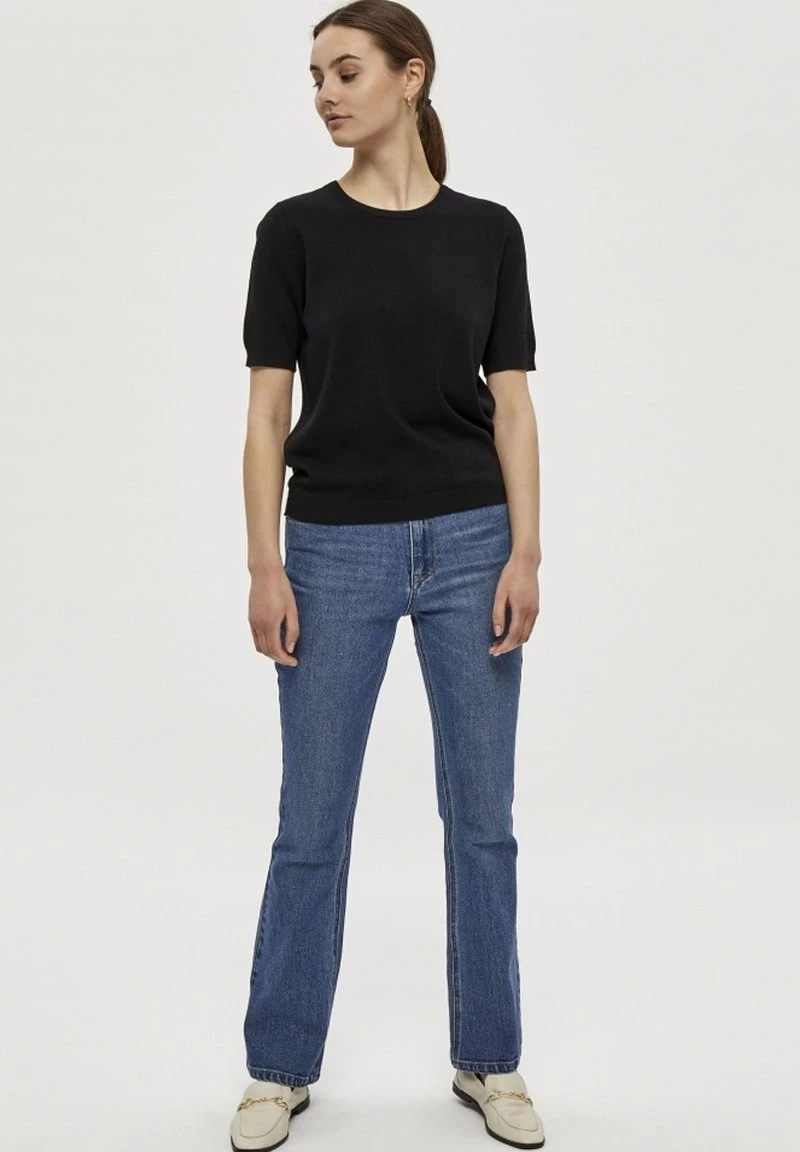 PEPPERCORN Femme SHORT SLEEVE T Shirt Basique Black 2 PEPPERCORN Femme SHORT SLEEVE T Shirt Basique Black – Image 2