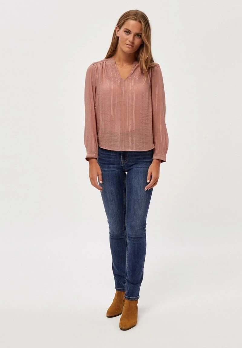 PEPPERCORN ANNA Blouse Cedar Wood Femme 2 PEPPERCORN ANNA Blouse Cedar Wood Femme – Image 2