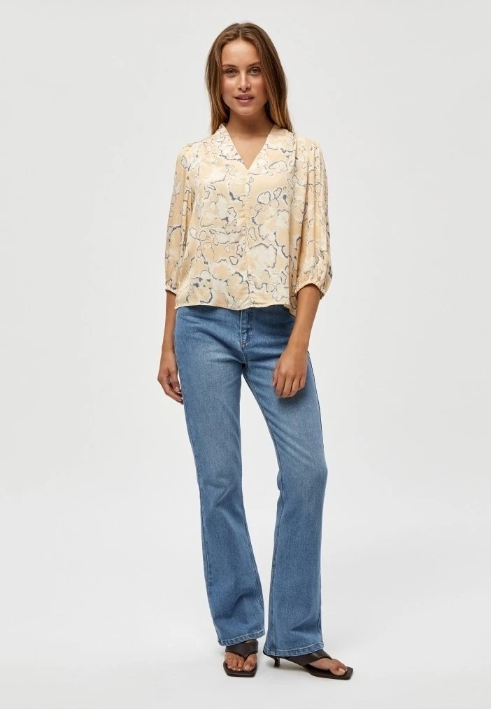 PEPPERCORN CIGGA JASMINA Blouse Warm Sand Pr Femme 2 PEPPERCORN CIGGA JASMINA Blouse Warm Sand Pr Femme – Image 2