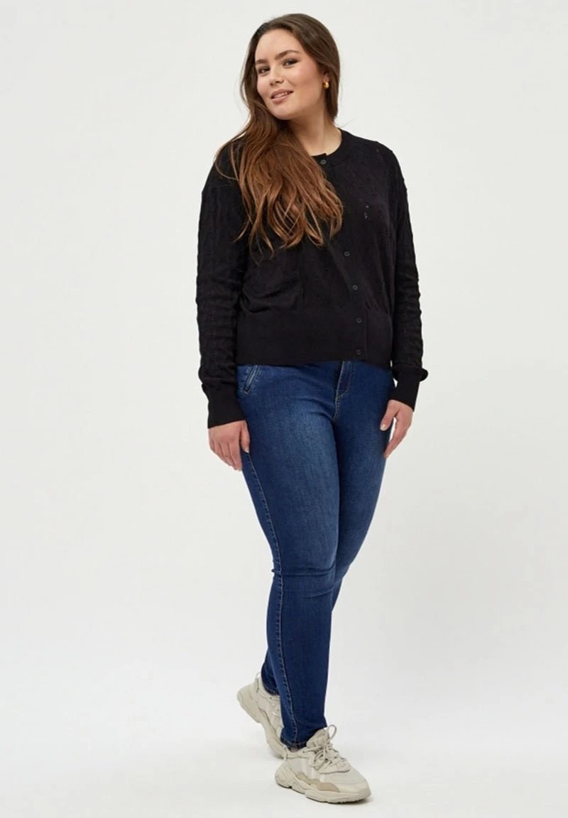 PEPPERCORN TANA CURVE Gilet Black Femme 2 PEPPERCORN TANA CURVE Gilet Black Femme – Image 2