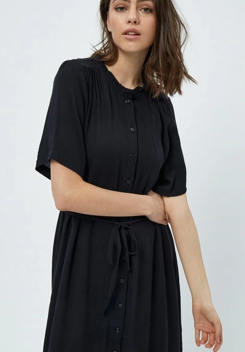 PEPPERCORN Femme DARCY Robe De Jour Black 4 PEPPERCORN Femme DARCY Robe De Jour Black – Image 4