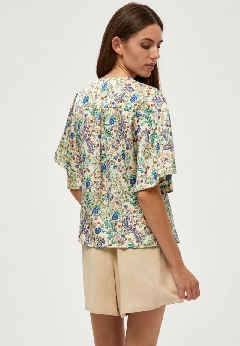 PEPPERCORN Femme ELYSE Blouse Nebulas Blue Pr 3 PEPPERCORN Femme ELYSE Blouse Nebulas Blue Pr – Image 3