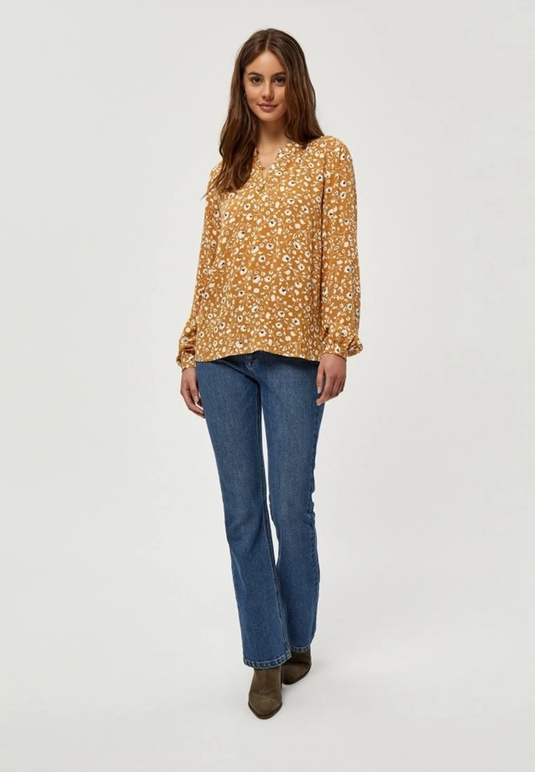 PEPPERCORN Femme LEAH Blouse Spruce Yellow Pr 2 PEPPERCORN Femme LEAH Blouse Spruce Yellow Pr – Image 2