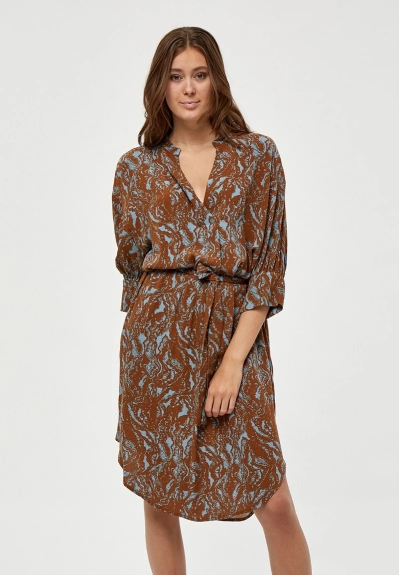 PEPPERCORN Femme JASMINA SABIA Robe De Jour Monk's Robe Pr 1 PEPPERCORN Femme JASMINA SABIA Robe De Jour Monk's Robe Pr