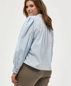 PEPPERCORN JULIANNA Blouse Skyway Blue Femme 6 PEPPERCORN JULIANNA Blouse Skyway Blue Femme -Promos PEPPERCORN Magasin 35bff1fb25c34dd58a76cf67f10d630c