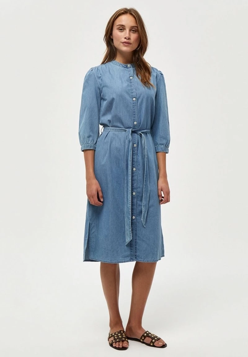 PEPPERCORN DELARA Robe En Jean Light Blue Wash Femme 1 PEPPERCORN DELARA Robe En Jean Light Blue Wash Femme