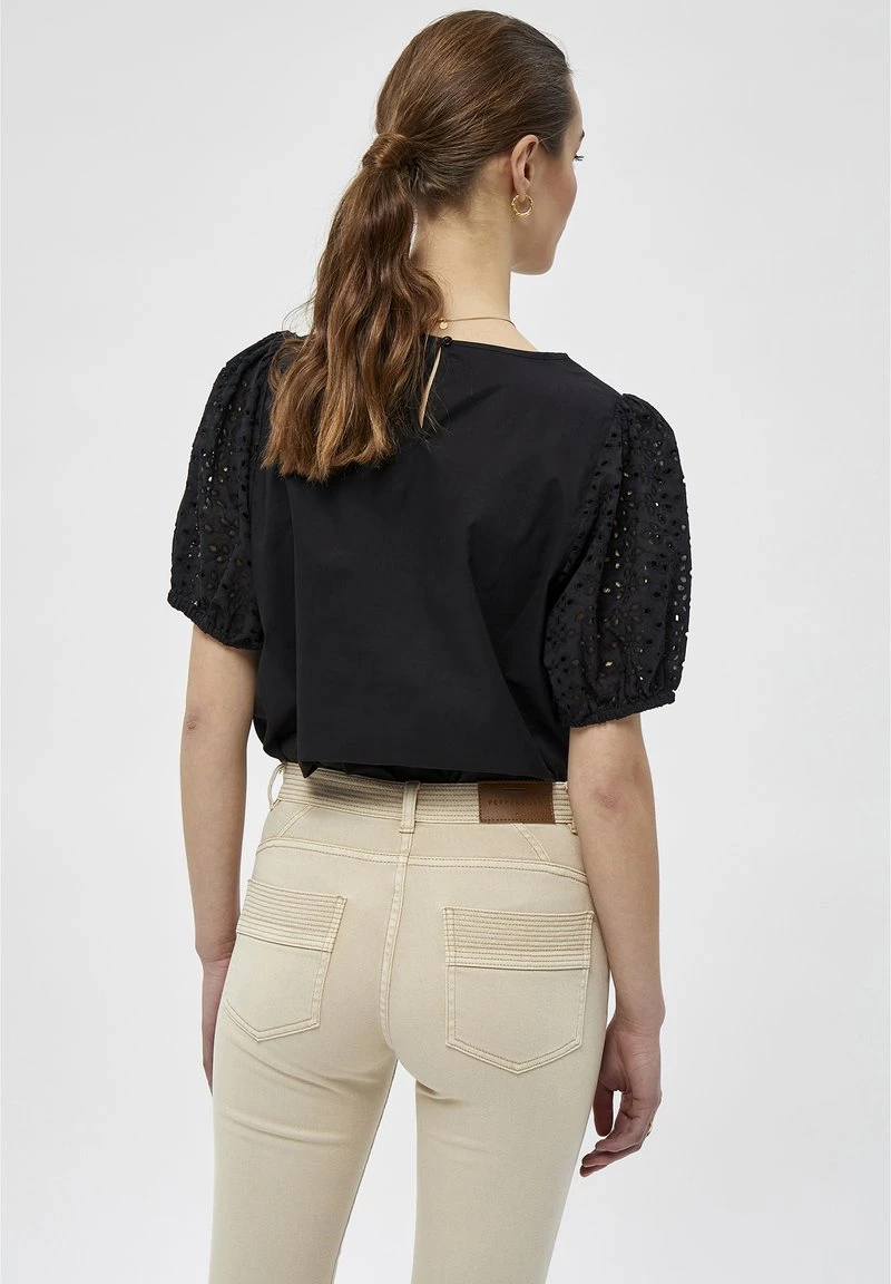 PEPPERCORN NINNA Blouse Black Femme 3 PEPPERCORN NINNA Blouse Black Femme – Image 3