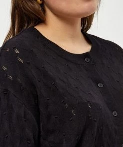 PEPPERCORN TANA CURVE Gilet Black Femme 7 PEPPERCORN TANA CURVE Gilet Black Femme -Promos PEPPERCORN Magasin 4aeffb48d31c422a9a8d1fa653dac518