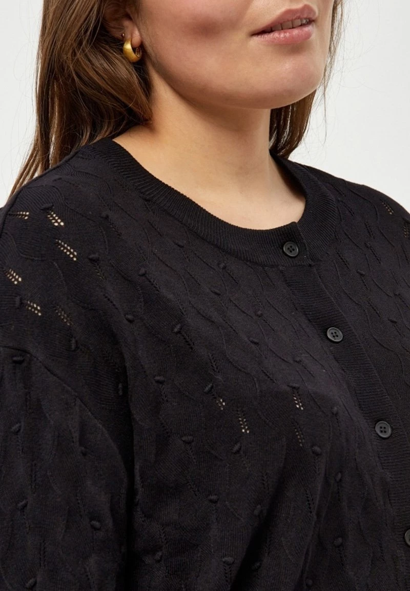 PEPPERCORN TANA CURVE Gilet Black Femme 4 PEPPERCORN TANA CURVE Gilet Black Femme – Image 4