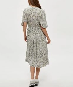 PEPPERCORN Femme BEA Robe De Jour Corsian Blue Pr 7 PEPPERCORN Femme BEA Robe De Jour Corsian Blue Pr -Promos PEPPERCORN Magasin 527340319e814346b4c55ffae2841157