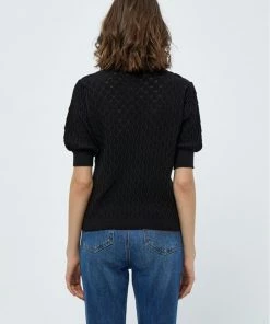 PEPPERCORN ROSALIA PUFF SLEEVE T Shirt Imprimé Black Femme -Promos PEPPERCORN Magasin 535d7e506f014d7fb504f3d7de6a9e46