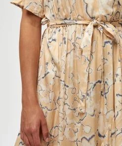 PEPPERCORN Femme CIGGA VALERIE Robe En Jersey Warm Sand Pr -Promos PEPPERCORN Magasin 5471cc14cdc643f187b740828777f542