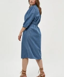 PEPPERCORN DELARA Robe En Jean Light Blue Wash Femme 6 PEPPERCORN DELARA Robe En Jean Light Blue Wash Femme -Promos PEPPERCORN Magasin 55fef2986d3848afa6b91a977ff3f1c4