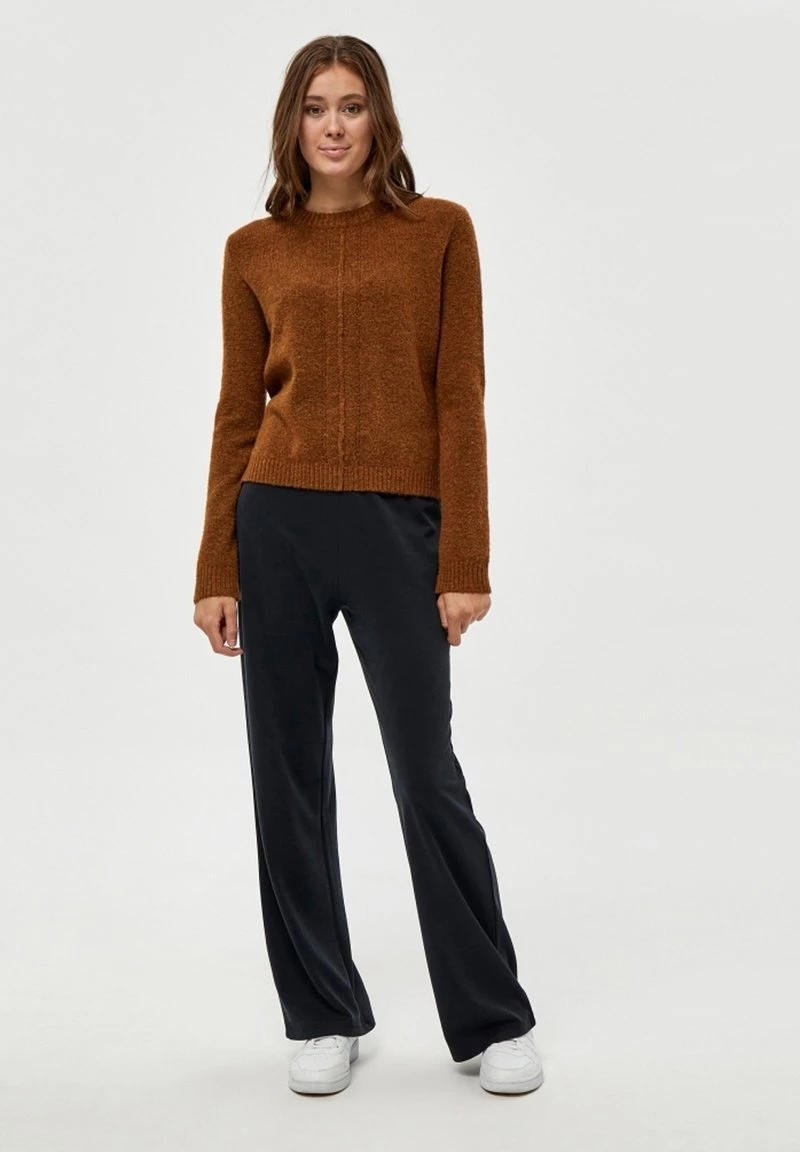 PEPPERCORN SCARLET Pullover Monks Robe Melange Femme 2 PEPPERCORN SCARLET Pullover Monks Robe Melange Femme – Image 2