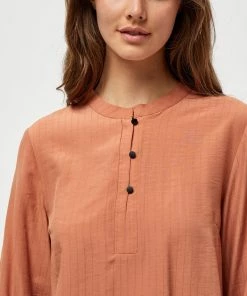 PEPPERCORN JOY Blouse Toasted Nut Femme -Promos PEPPERCORN Magasin 5d0d175847c946b28afac8a7fe36b788