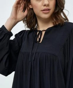 PEPPERCORN DANEA Blouse Black Femme 7 PEPPERCORN DANEA Blouse Black Femme -Promos PEPPERCORN Magasin 6ad5b19432204c8cba8d8b71f4977a8e