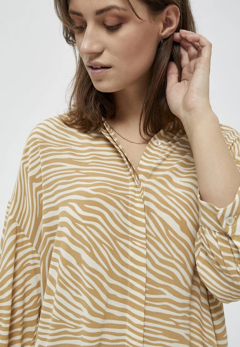 PEPPERCORN NIMA Chemisier Prairie Sand Pr Femme 4 PEPPERCORN NIMA Chemisier Prairie Sand Pr Femme – Image 4