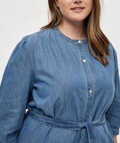 PEPPERCORN DELARA Robe En Jean Light Blue Wash Femme 7 PEPPERCORN DELARA Robe En Jean Light Blue Wash Femme -Promos PEPPERCORN Magasin 7bdae27b6c244bba8b1010cbd4ddafa7