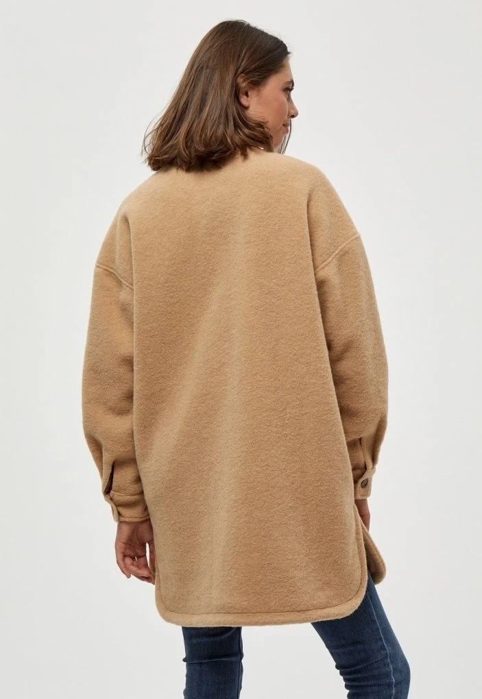 PEPPERCORN Femme JOANNA Manteau Court Beige 3 PEPPERCORN Femme JOANNA Manteau Court Beige – Image 3