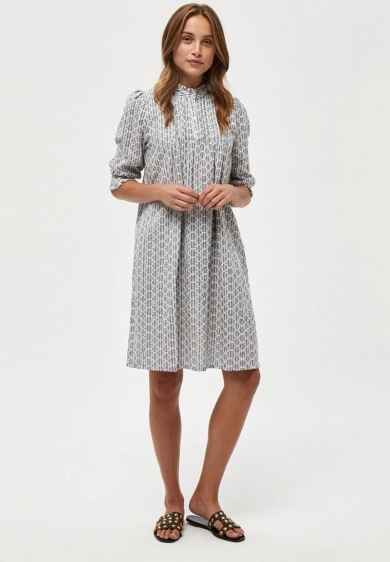 PEPPERCORN Femme DARLA Robe Chemise Mid Blue 2 PEPPERCORN Femme DARLA Robe Chemise Mid Blue – Image 2