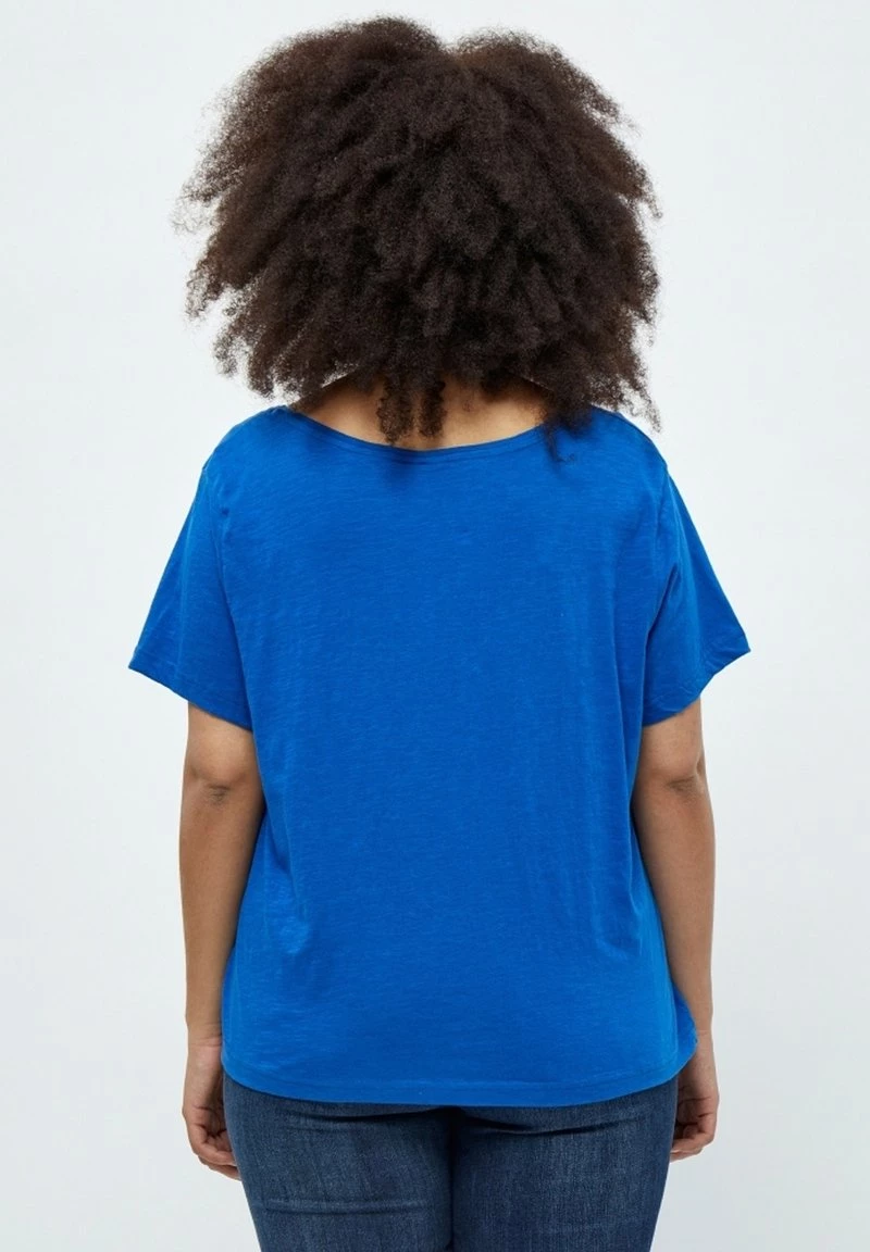 PEPPERCORN Femme ESTEL T Shirt Basique Nebulas Blue 2 PEPPERCORN Femme ESTEL T Shirt Basique Nebulas Blue – Image 2