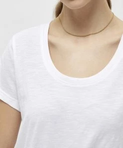 PEPPERCORN Femme MICHELLE TEE T Shirt Basique White -Promos PEPPERCORN Magasin 88aa21e0f32f4a5b955d98dcdf601dfa