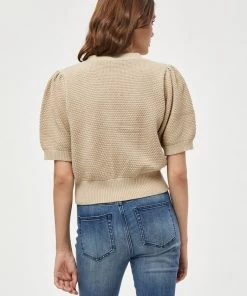 PEPPERCORN DESTINA Gilet Feather Gray Femme -Promos PEPPERCORN Magasin 8cb0ab459e264cb5a98e903bf3052a7c