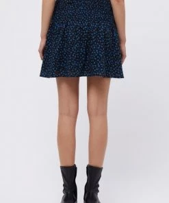 PEPPERCORN Femme CARLA Jupe Trapèze Black Pr -Promos PEPPERCORN Magasin 8dbec2ec3f484551bc61ea2863cf15dc