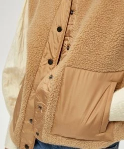 PEPPERCORN Femme CARMEN Veste Sans Manches Warm Sand -Promos PEPPERCORN Magasin 8dcbb2e82bcf4b55b26e44c6749d758b