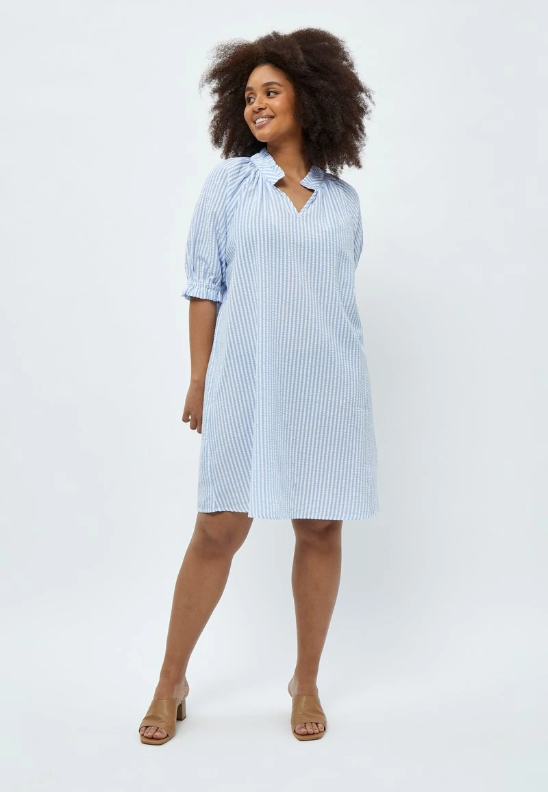 PEPPERCORN Femme ELAINE Robe De Jour Skyway Blue Striped 2 PEPPERCORN Femme ELAINE Robe De Jour Skyway Blue Striped – Image 2