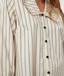 PEPPERCORN Femme JEDDY V NECK SHIRT Chemisier Seedpearl Cream Pr -Promos PEPPERCORN Magasin 8fd136a761ee404db155f5a7d24a14f0