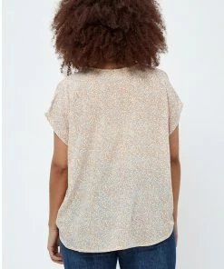 PEPPERCORN Femme DANEA MALUCCA CURVE T Shirt Imprimé Skyway Blue Print -Promos PEPPERCORN Magasin 900cf7c14bf3439f91c5f4296c4b2285