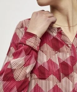 PEPPERCORN Blouse Maroon Red Femme -Promos PEPPERCORN Magasin 90991fa8cf5f4bc1b1d45f9600e1da95