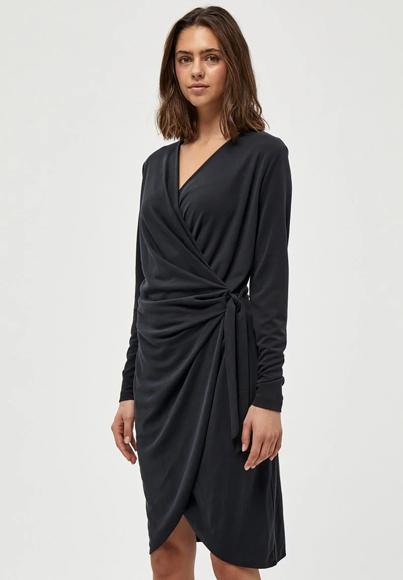 PEPPERCORN Femme LANA WRAP Robe En Jersey Black 1 PEPPERCORN Femme LANA WRAP Robe En Jersey Black