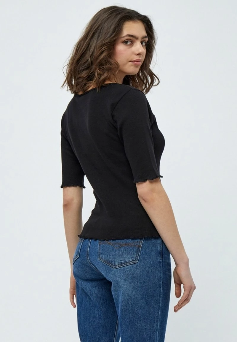 PEPPERCORN Femme BABYLOCK T Shirt Basique Black 3 PEPPERCORN Femme BABYLOCK T Shirt Basique Black – Image 3