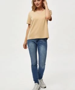PEPPERCORN Femme PHILINA T Shirt Basique Warm Sand 1 5 PEPPERCORN Femme PHILINA T Shirt Basique Warm Sand 1 -Promos PEPPERCORN Magasin 999bcdba9736429fbf51496fc194a47e