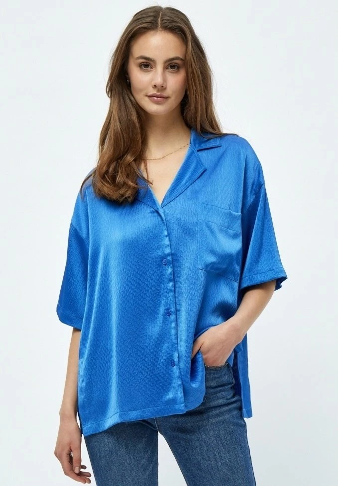 PEPPERCORN Femme ELOTTA Chemisier Nebulas Blue 1 PEPPERCORN Femme ELOTTA Chemisier Nebulas Blue