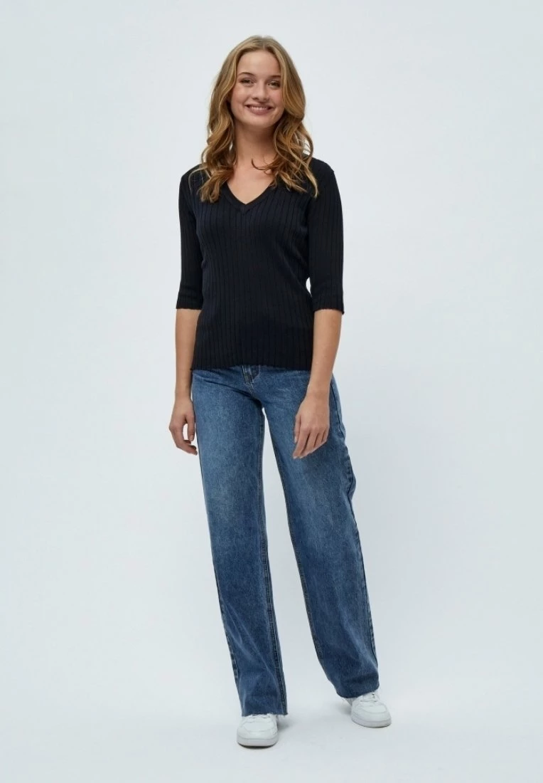 PEPPERCORN TANA T Shirt Basique Black Femme 2 PEPPERCORN TANA T Shirt Basique Black Femme – Image 2