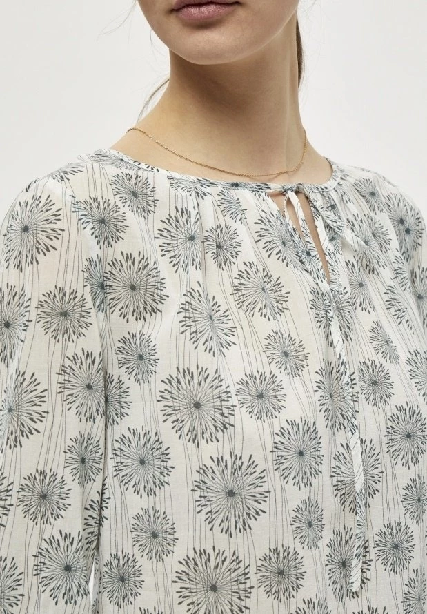 PEPPERCORN Femme Blouse Covert Green 4 PEPPERCORN Femme Blouse Covert Green – Image 4